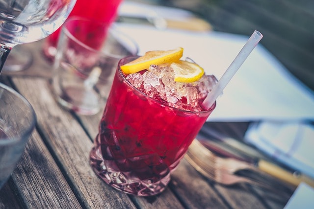 alcohol, beverage, cocktail, cold, drink, glass, ice, lemon, straw, alcohol, alcohol, alcohol, alcohol, alcohol, drink, lemon